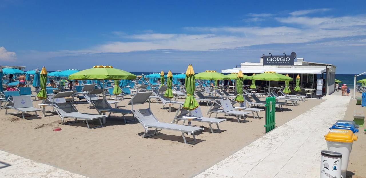 Hotel Italy Misano Adriatico Exterior photo