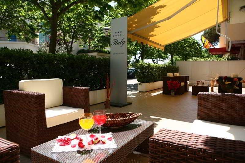 Hotel Italy Misano Adriatico Exterior photo