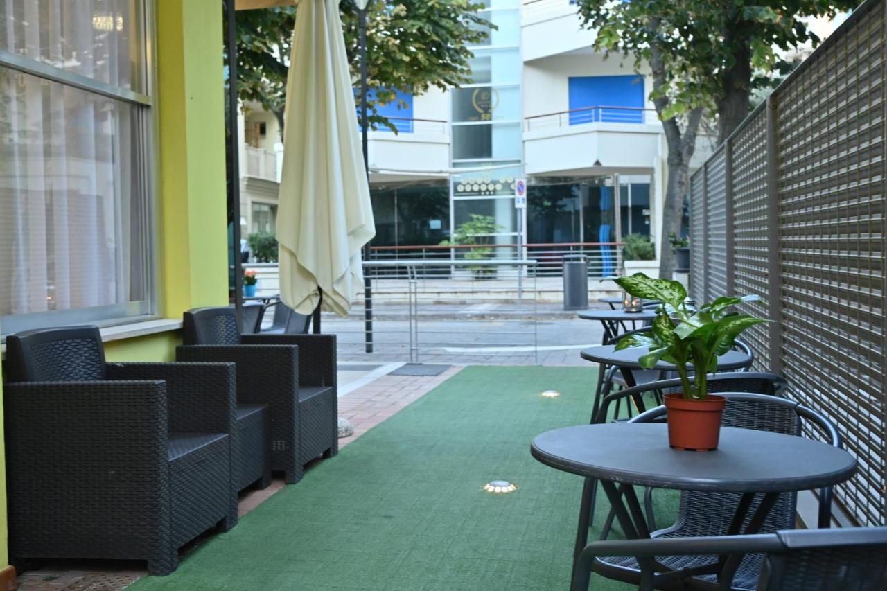 Hotel Italy Misano Adriatico Exterior photo